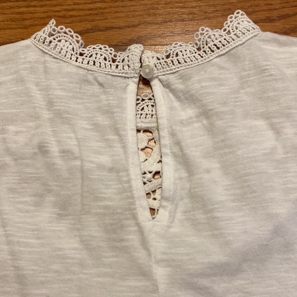 Gorgeous Lace Neckline Loft Outlet Shirt - Picture 8 of 11